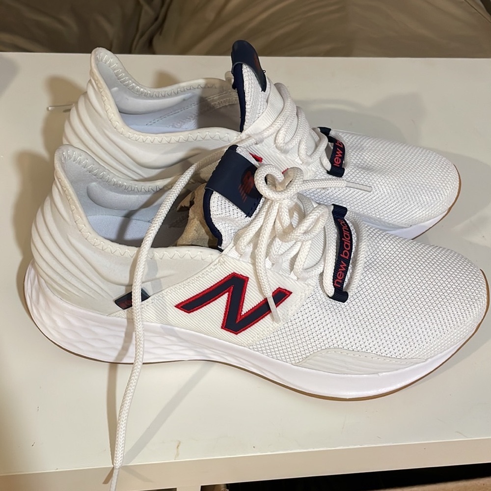 Brand New White Men New Balance size 12